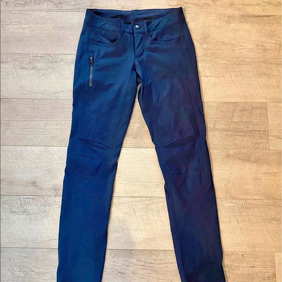 Lululemon biker pants - Picture 2 of 8